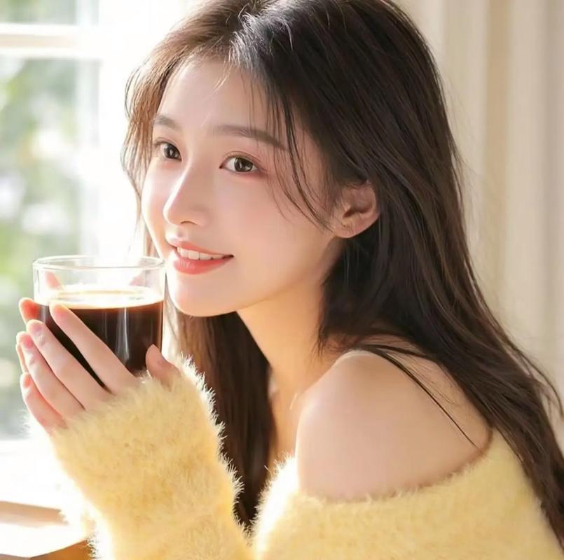 归国华侨心系香云纱 展现东方“软黄金”之美